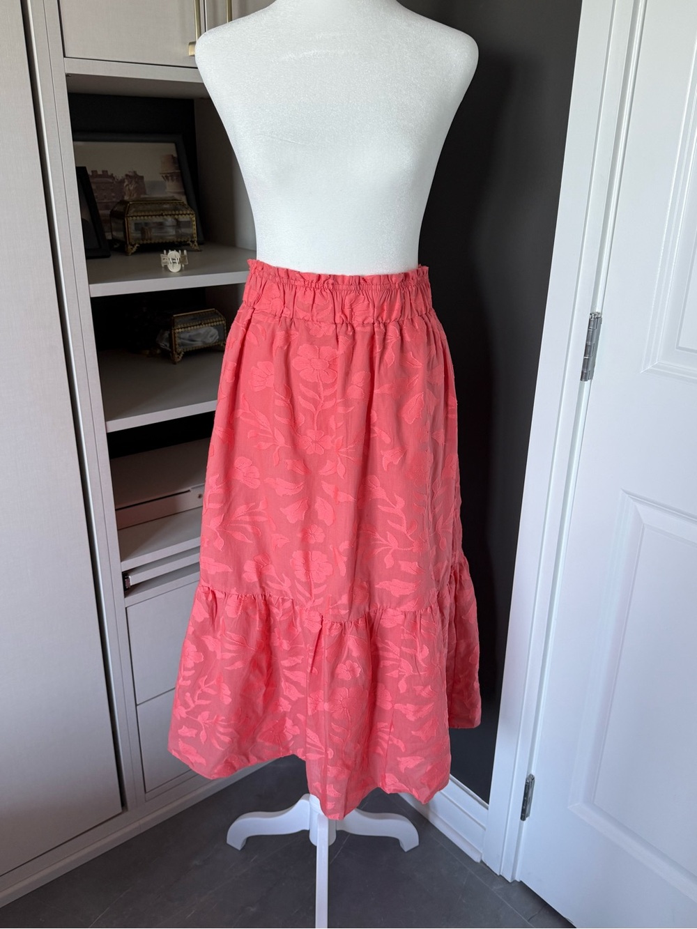 Ann Taylor Coral Tiered Midi Skirt